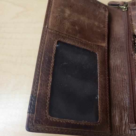 2x FOSSIL Leather Wallets - Picture 2 of 15